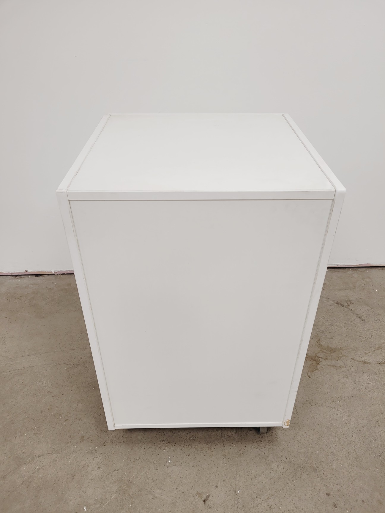 Image of 4 x White Laboratory Cupboards/Cabinets & Drawers Lab