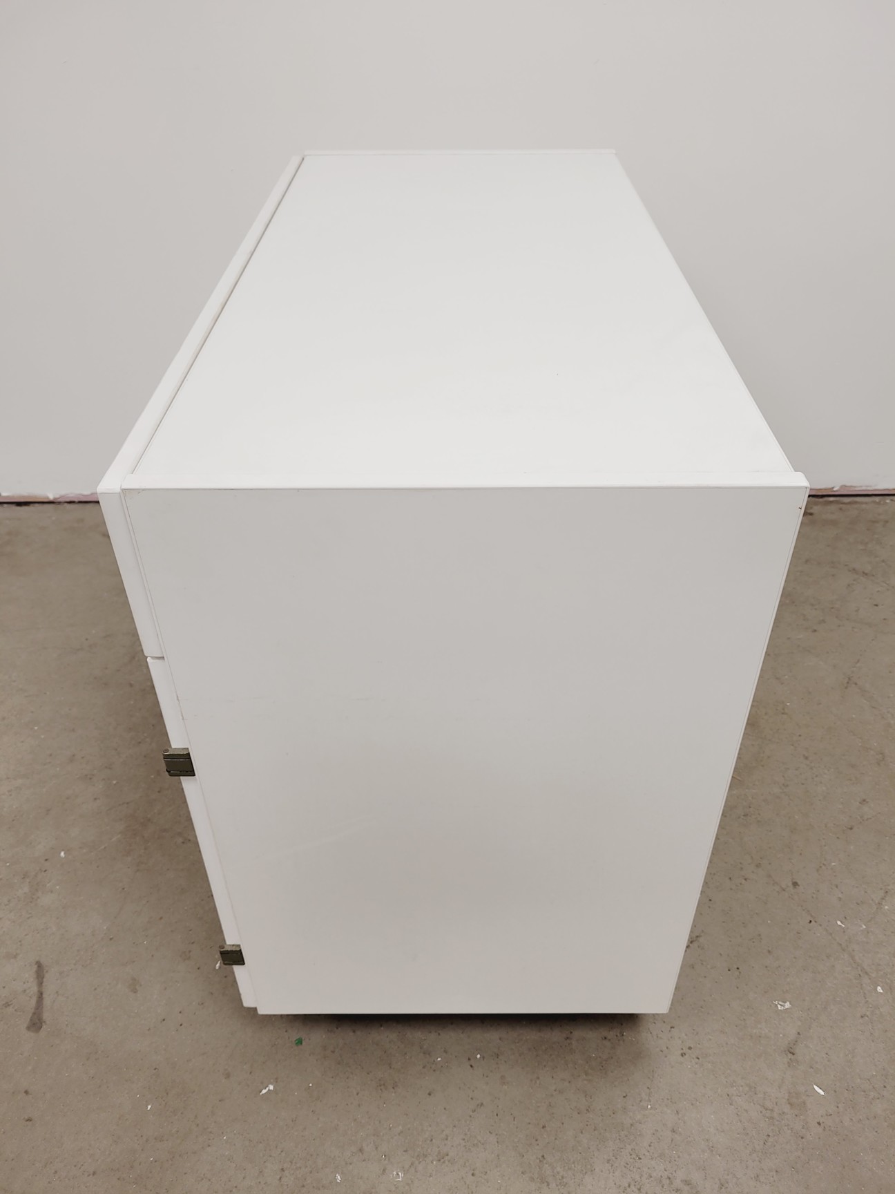 Image of 4 x White Laboratory Cupboards/Cabinets & Drawers Lab