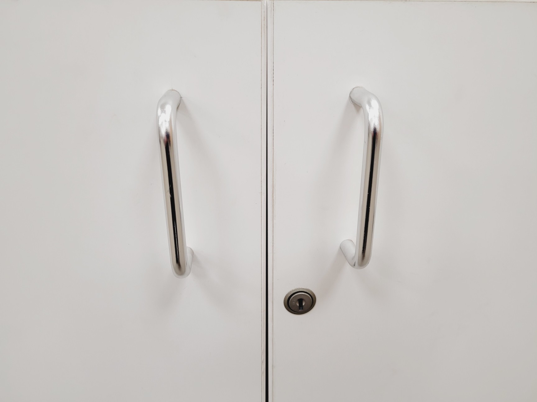 Image of White Laboratory Cupboard/Cabinet & Chest of Drawers Set Lab