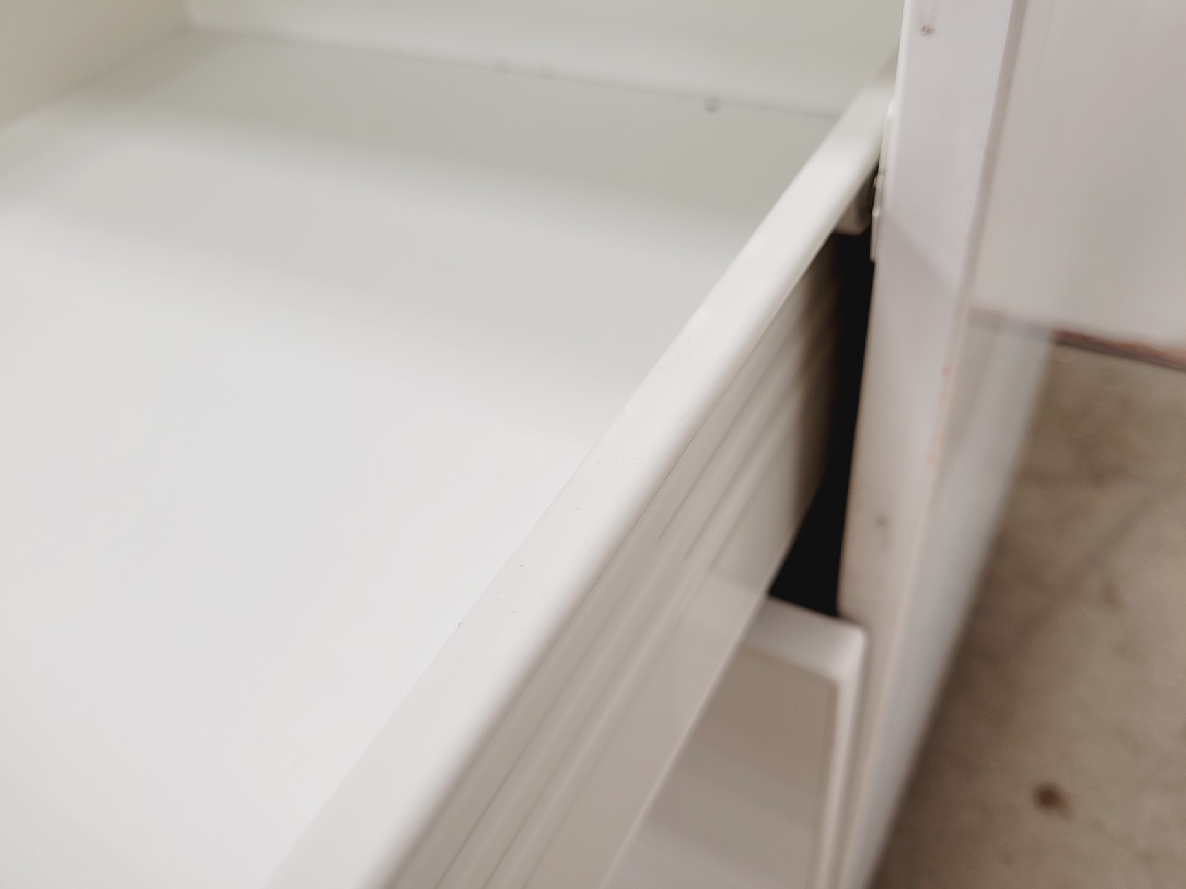 Image of White Laboratory Cupboard/Cabinet & Chest of Drawers Set Lab