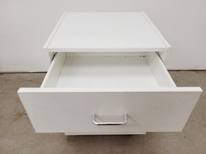 Thumbnail image of White Laboratory Cupboard/Cabinet & Chest of Drawers Set Lab