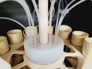 Thumbnail image of CEM MDS-2000 Microwave Digestion Oven  Model no. 924010 Lab