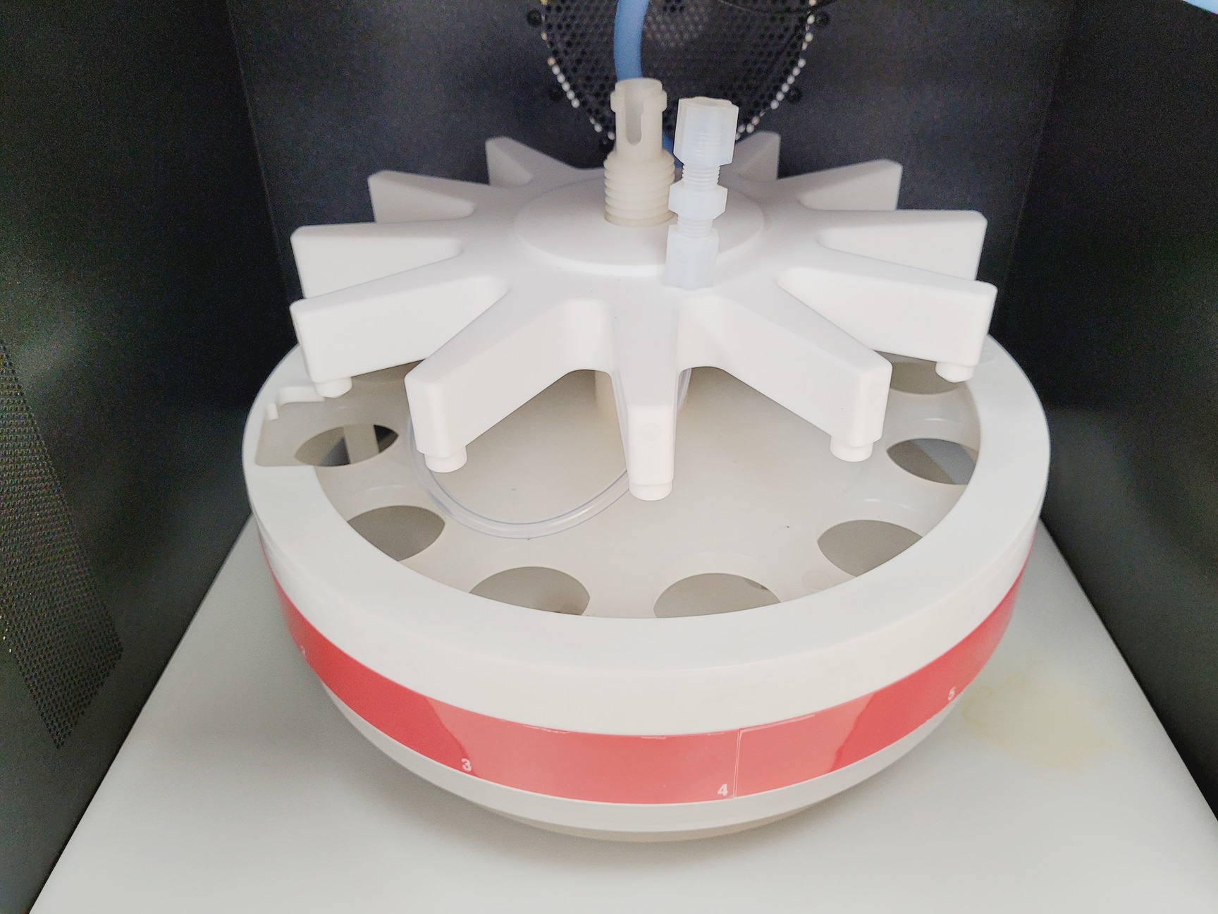 Image of CEM MarsX Microwave Digestion Oven  Model no. 907610 Lab