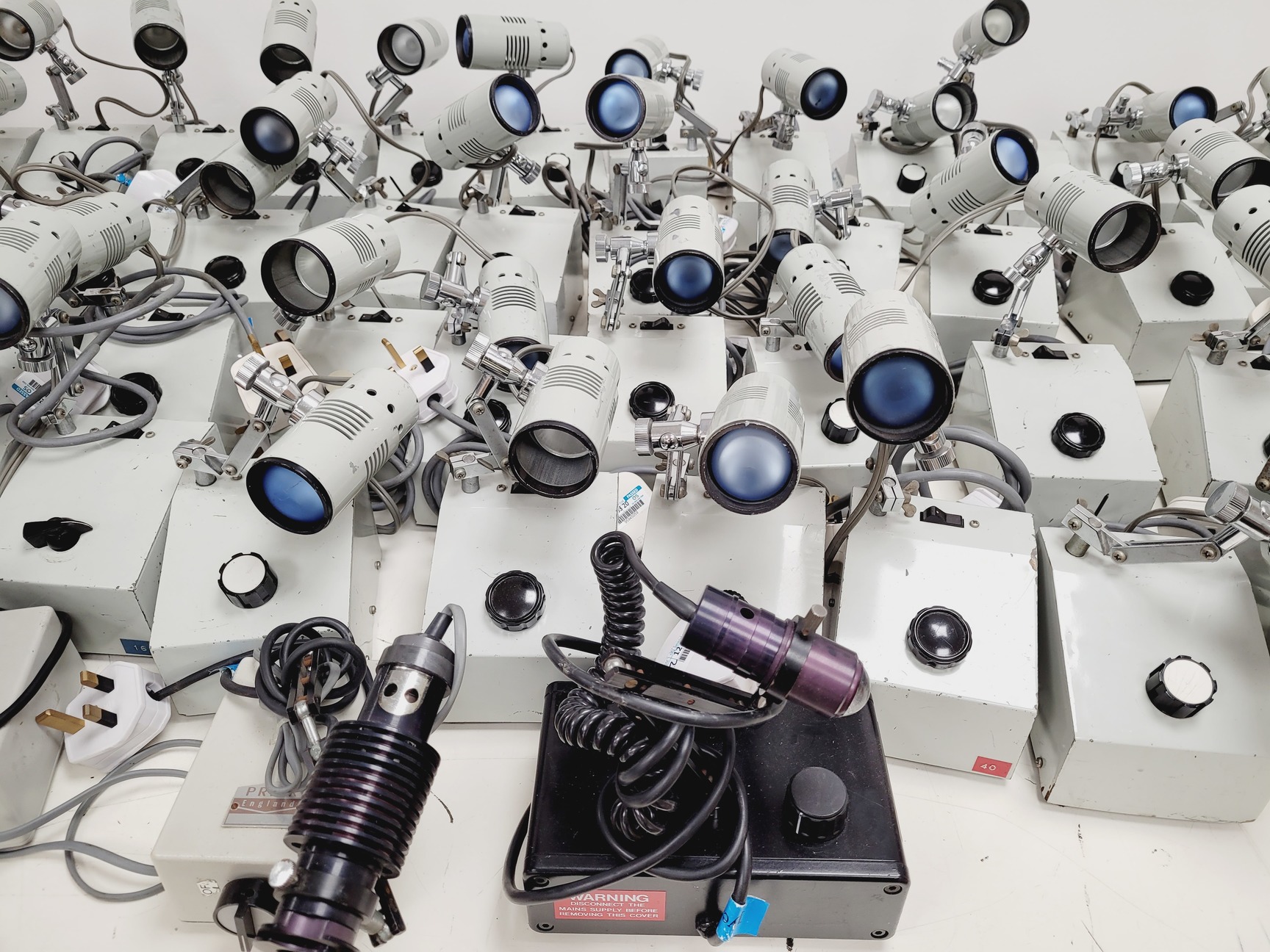 Image of 57 x Microscope Lamps/Light Sources Lab