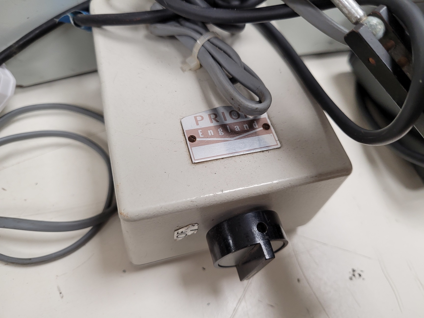 Image of 57 x Microscope Lamps/Light Sources Lab