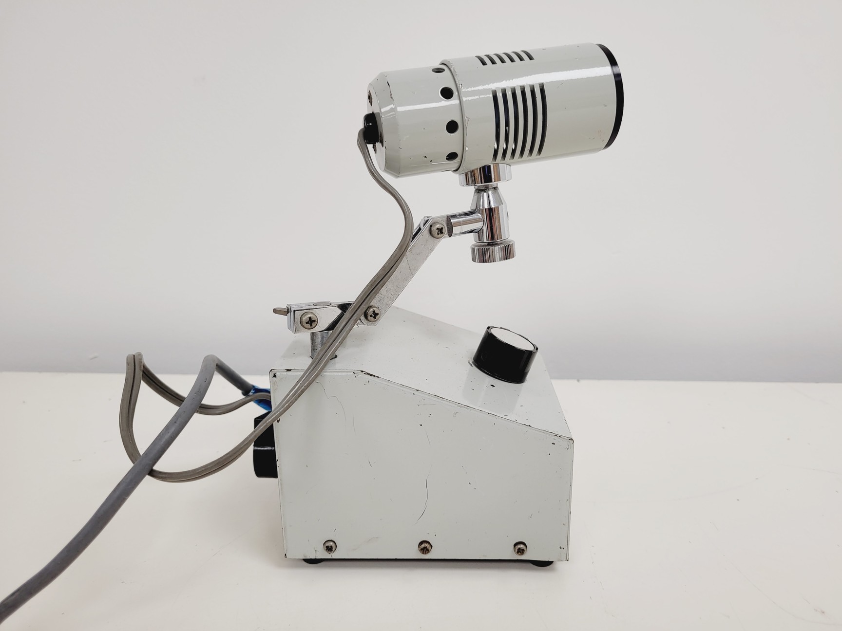 Image of 57 x Microscope Lamps/Light Sources Lab