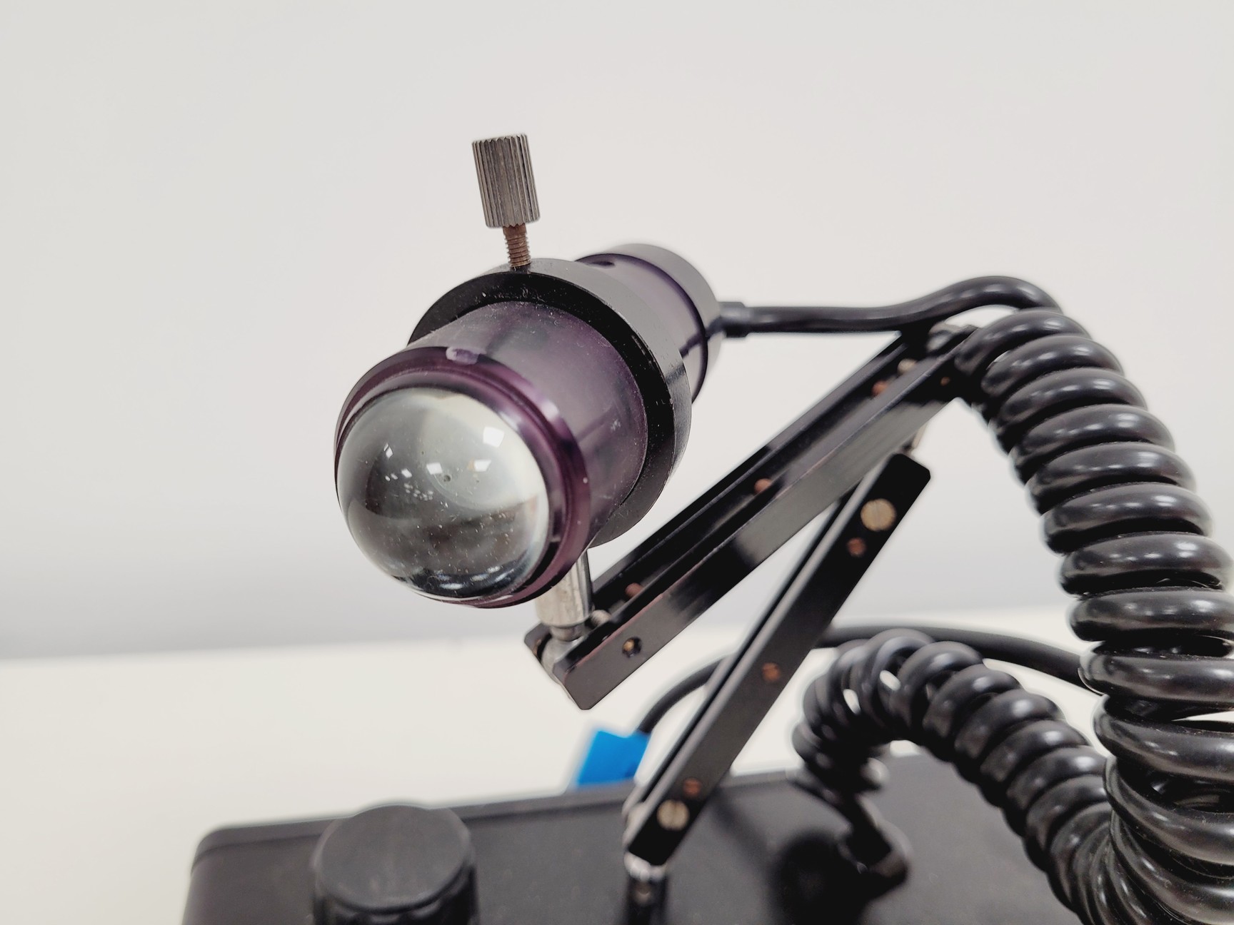 Image of 57 x Microscope Lamps/Light Sources Lab
