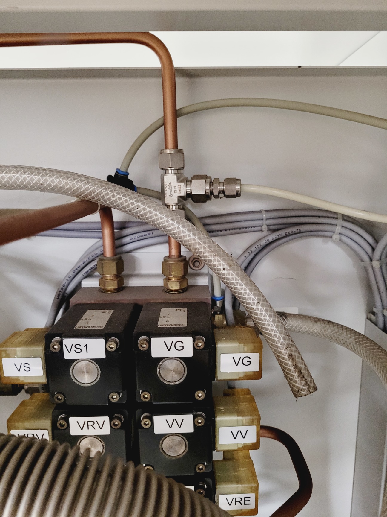 Image of MBraun Labmaster 130 Laboratory Glove Box Lab