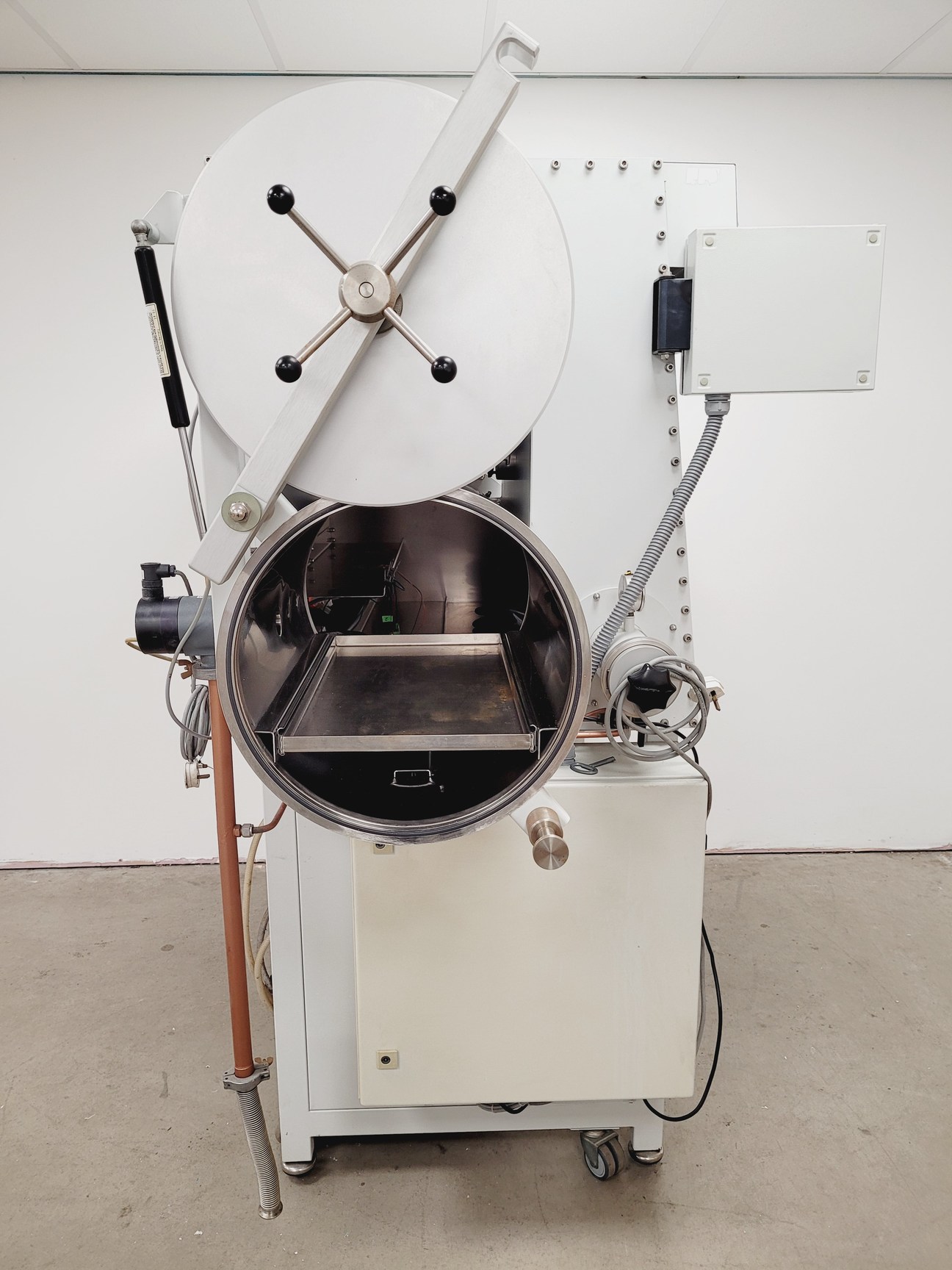 Image of MBraun Labmaster 130 Laboratory Glove Box Lab