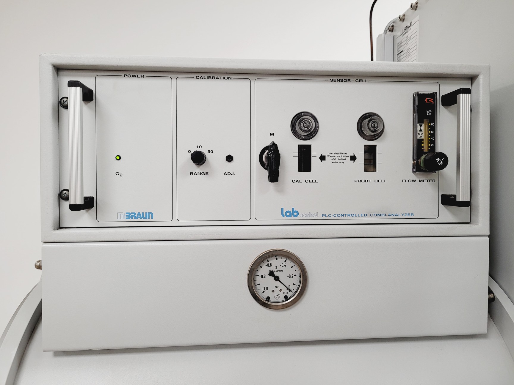Image of MBraun Labmaster 130 Laboratory Glove Box Lab