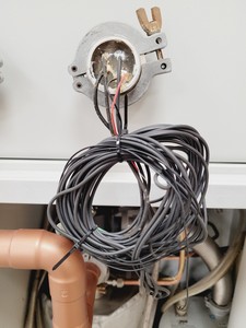 Thumbnail image of MBraun Labmaster 130 Laboratory Glove Box Lab