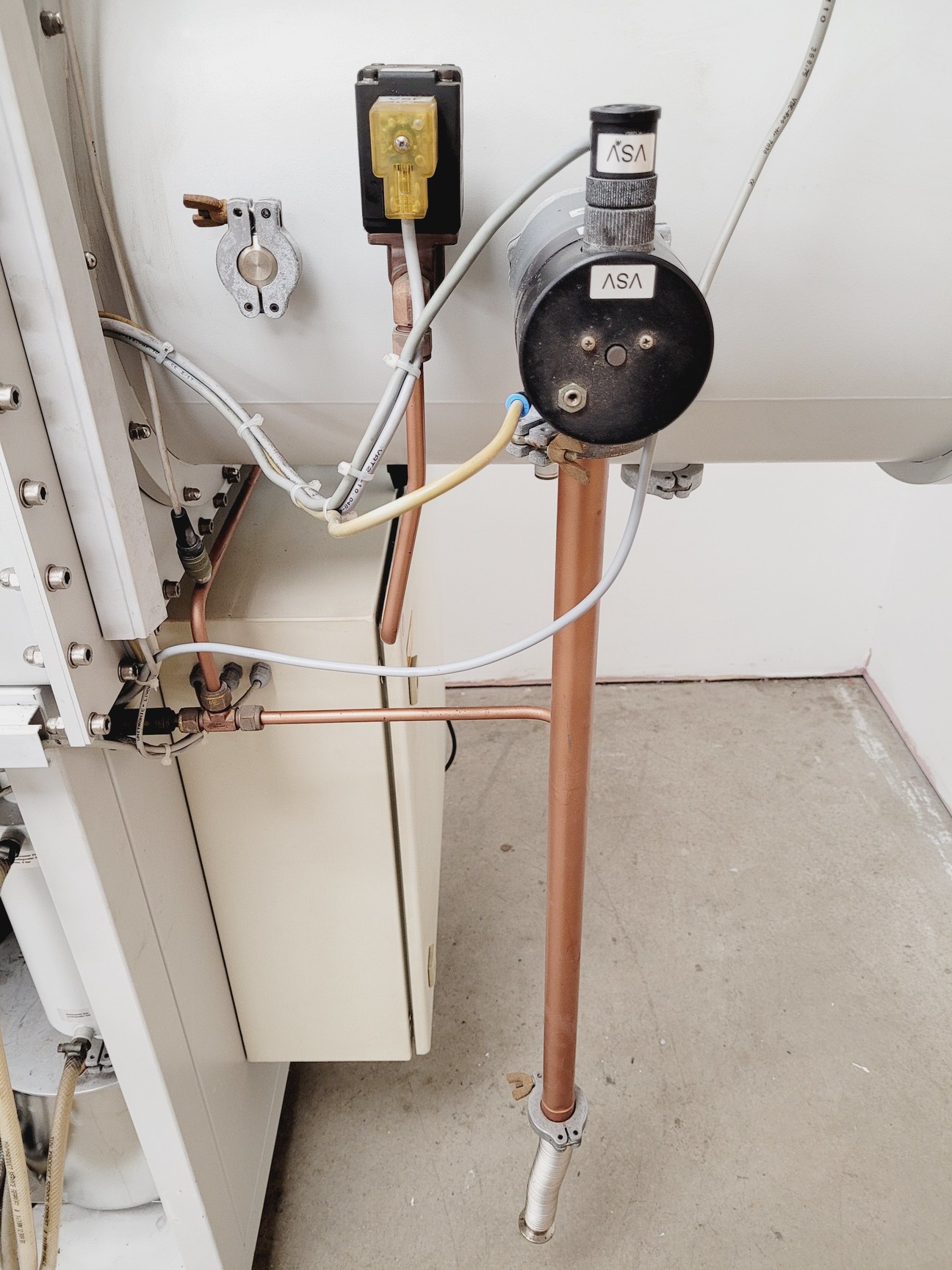 Image of MBraun Labmaster 130 Laboratory Glove Box Lab