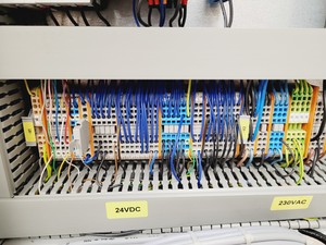 Thumbnail image of MBraun Labmaster 130 Laboratory Glove Box Lab