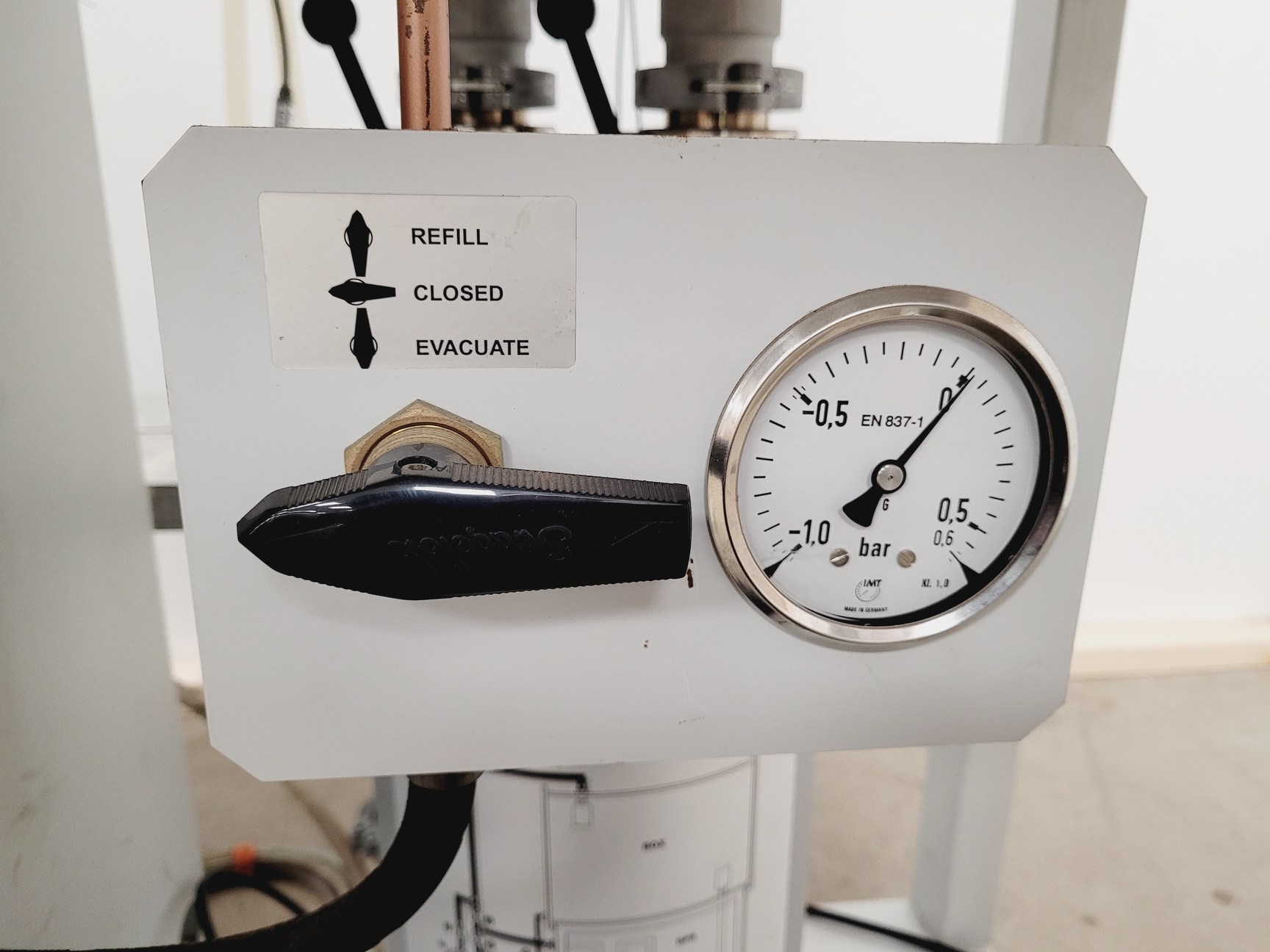 Image of MBraun Labmaster 130 Laboratory Glove Box Lab