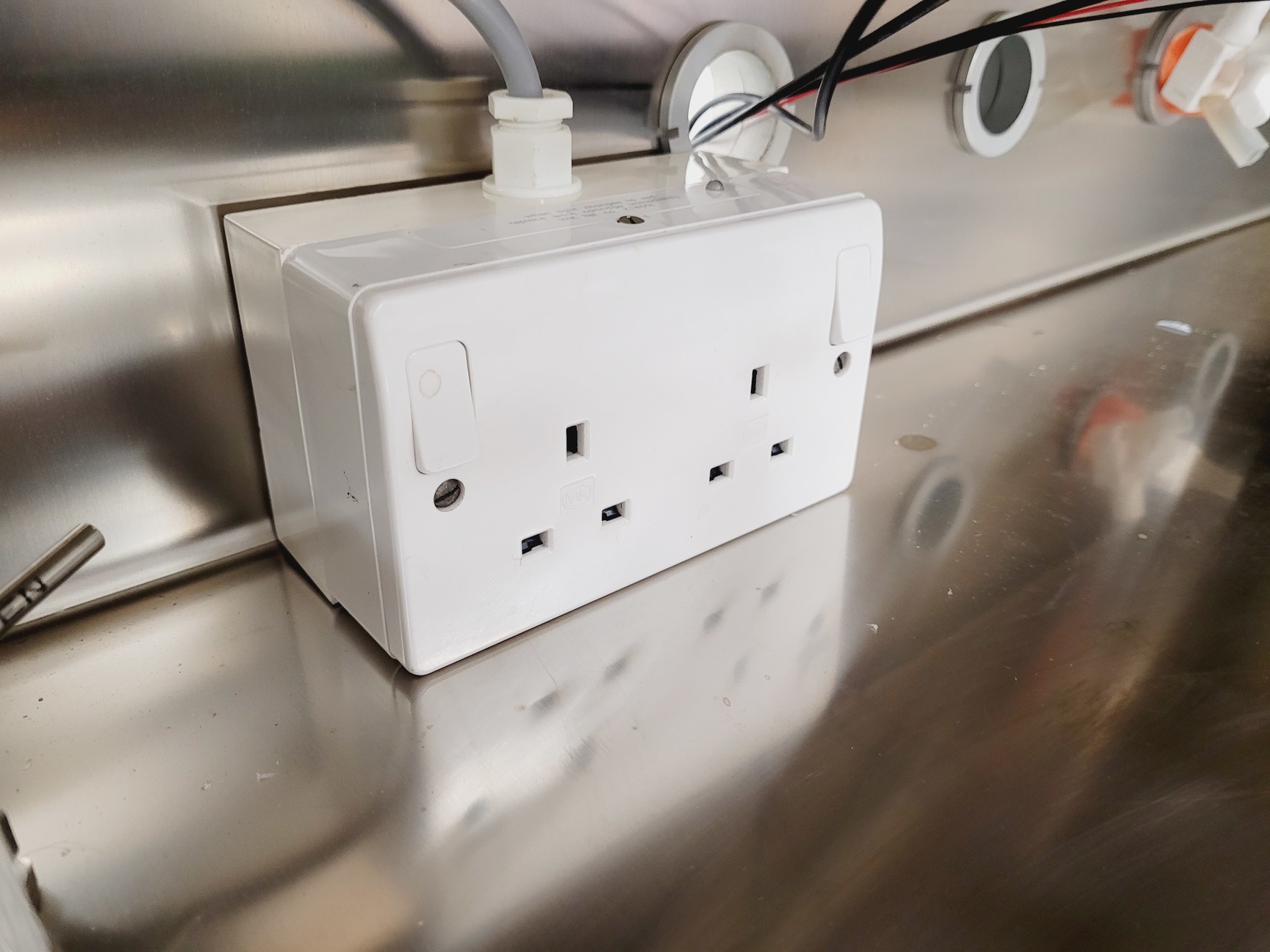 Image of MBraun Labmaster 130 Laboratory Glove Box Lab