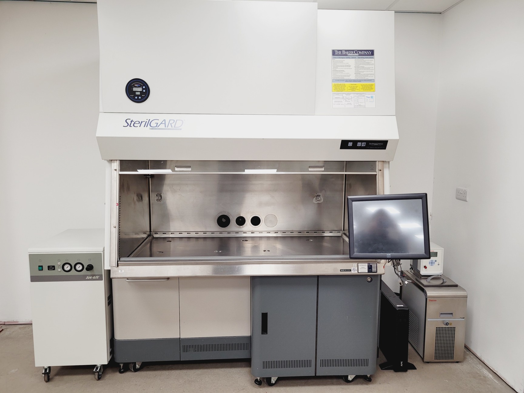 Image of Beckman Coulter MoFlo Astrios EQ Cell Sorter System with Class 2 Cabinet Lab