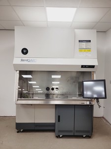 Thumbnail image of Beckman Coulter MoFlo Astrios EQ Cell Sorter System with Class 2 Cabinet Lab