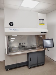 Thumbnail image of Beckman Coulter MoFlo Astrios EQ Cell Sorter System with Class 2 Cabinet Lab