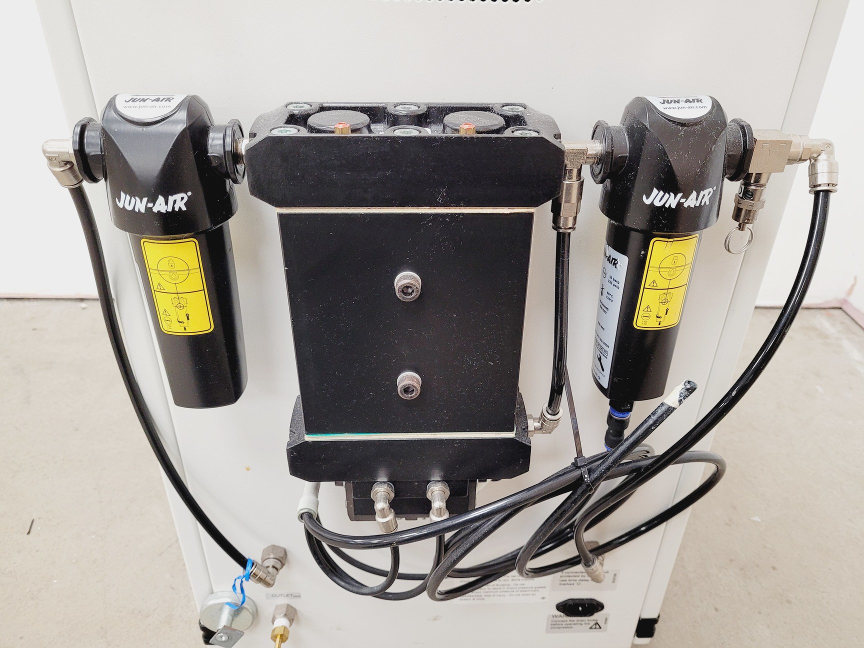 Image of Beckman Coulter MoFlo Astrios EQ Cell Sorter System with Class 2 Cabinet Lab