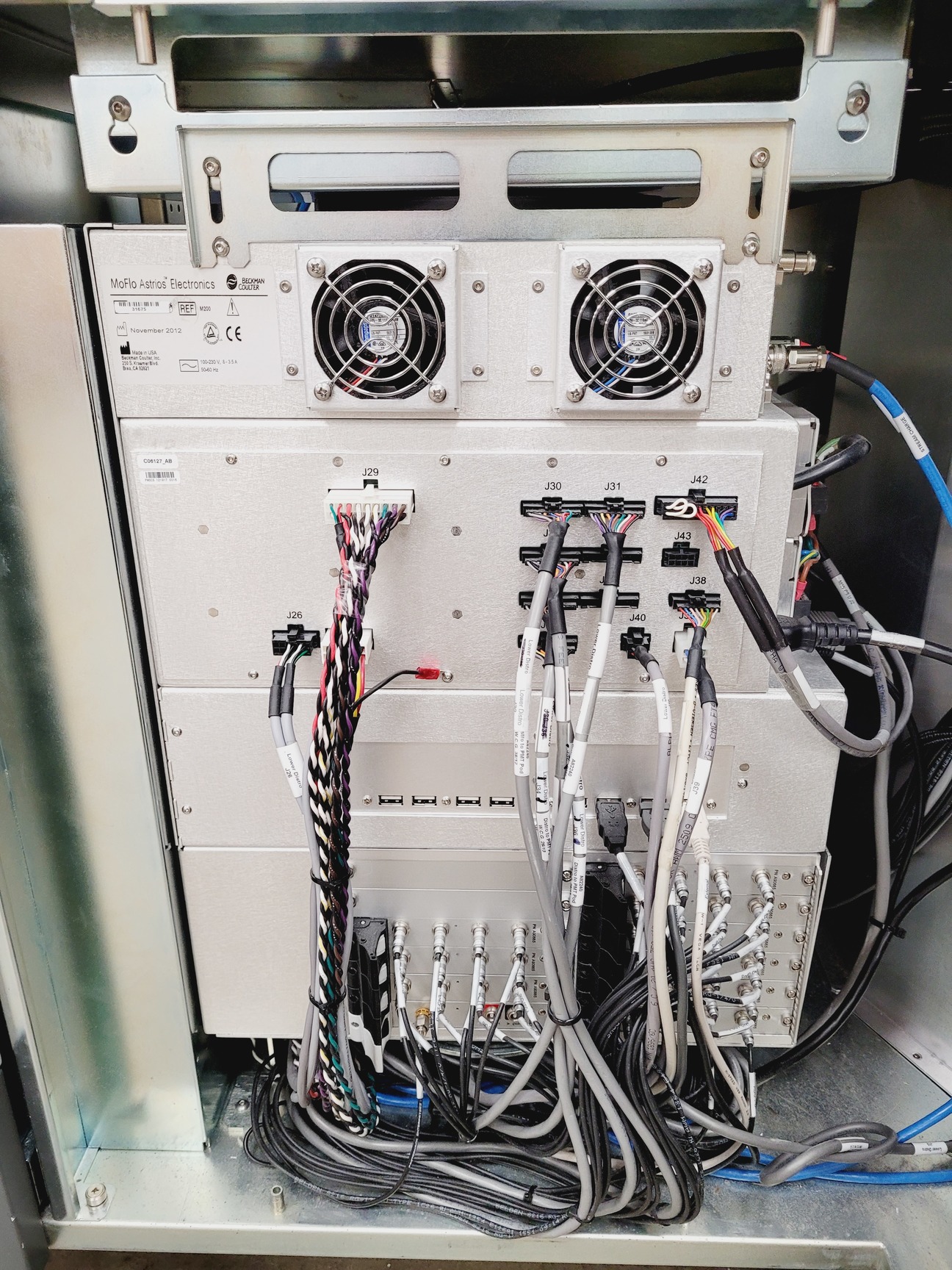 Image of Beckman Coulter MoFlo Astrios EQ Cell Sorter System with Class 2 Cabinet Lab