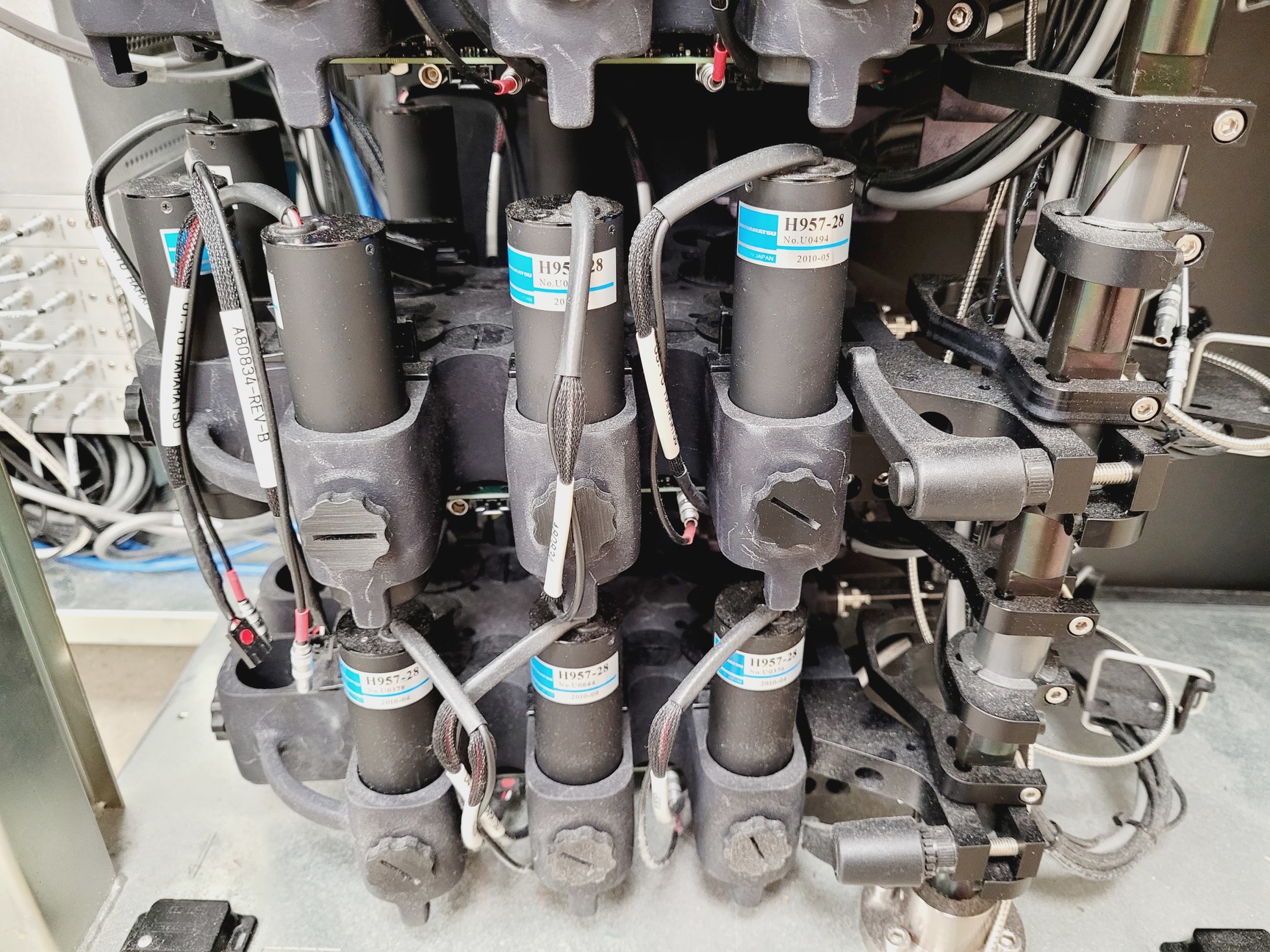 Image of Beckman Coulter MoFlo Astrios EQ Cell Sorter System with Class 2 Cabinet Lab