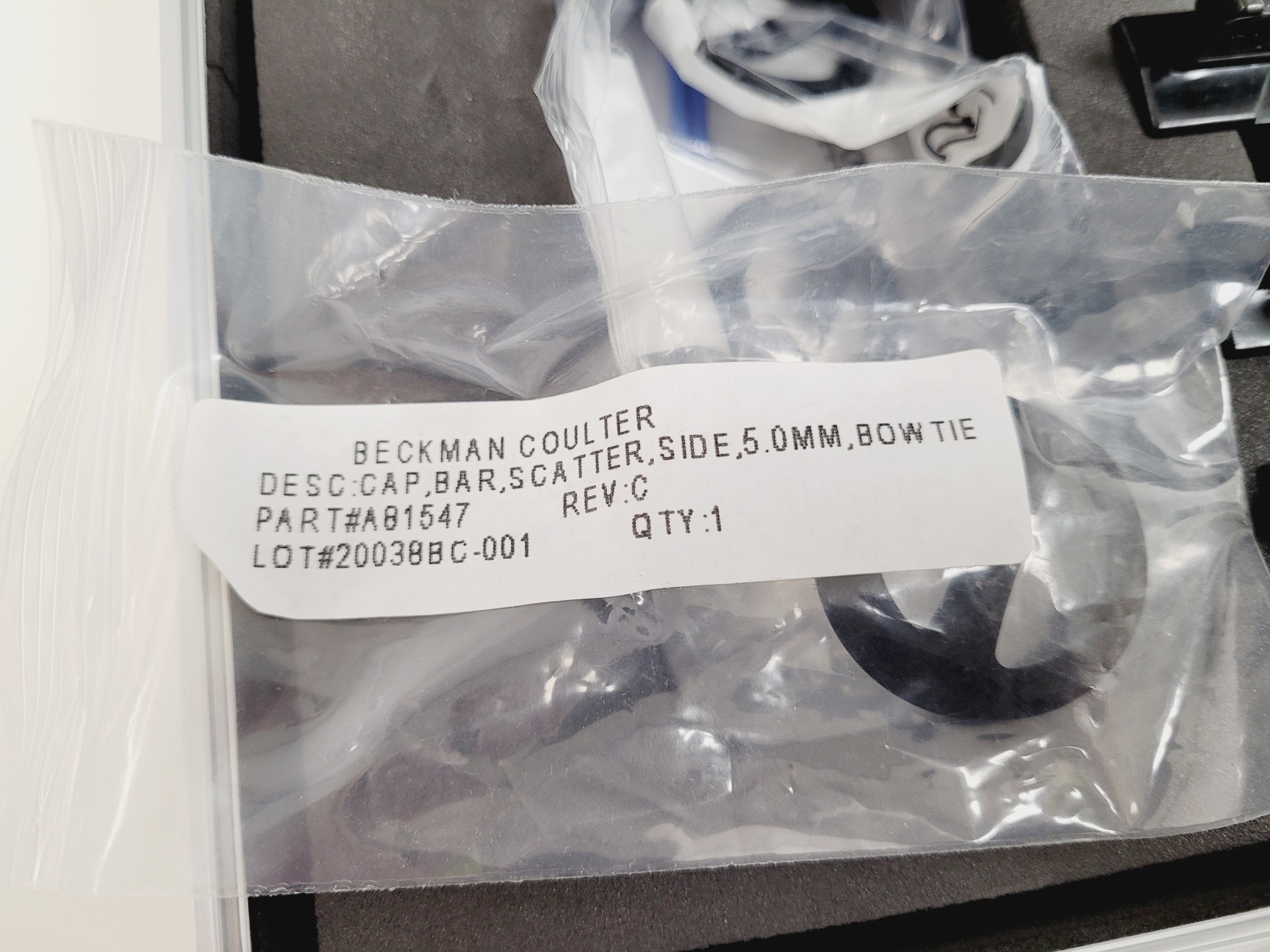 Image of Beckman Coulter MoFlo Astrios EQ Cell Sorter System with Class 2 Cabinet Lab