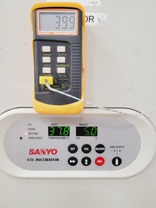 Thumbnail image of Sanyo CO2 Laboratory Incubator  Model - MCO-18AIC Lab