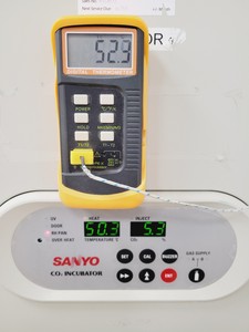 Thumbnail image of Sanyo CO2 Laboratory Incubator  Model - MCO-18AIC Lab