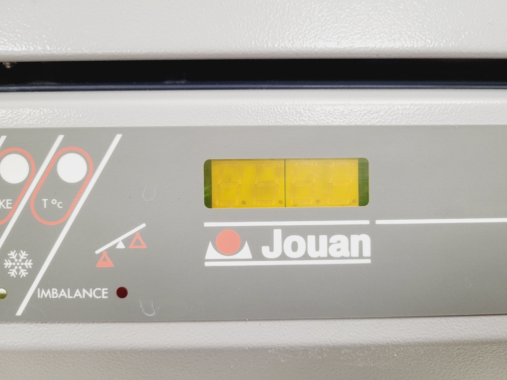 Image of Jouan Refrigerated Centrifuge  Model - CR412 with 4750RPM Rotor & Inserts Lab