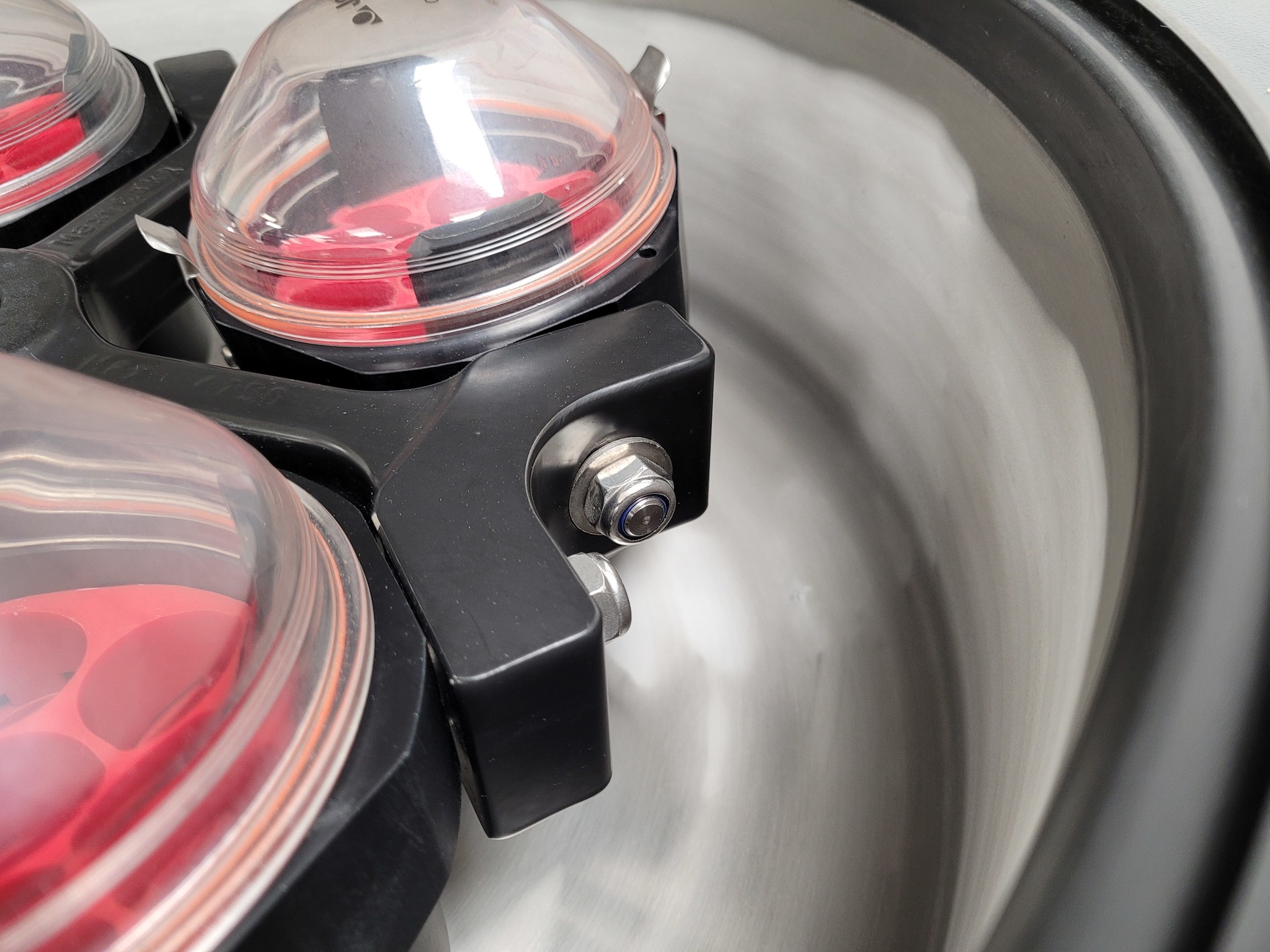 Image of Jouan Refrigerated Centrifuge  Model - CR412 with 4750RPM Rotor & Inserts Lab