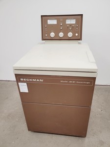 Thumbnail image of Beckman Centrifuge  Model - J2-21 with JA-10 10000rpm Rotor Lab