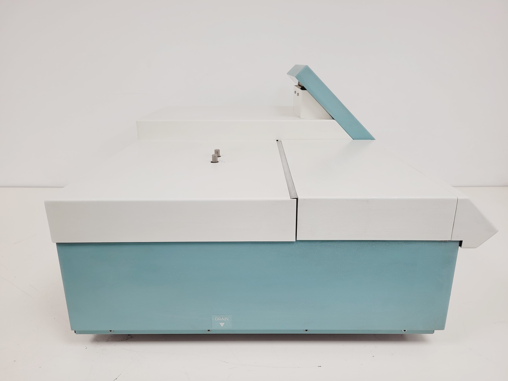 Image of Anthos Lucy 1 16 850 Microplate Reader & 16 200 Twin Dispenser Lab Spares/Repair