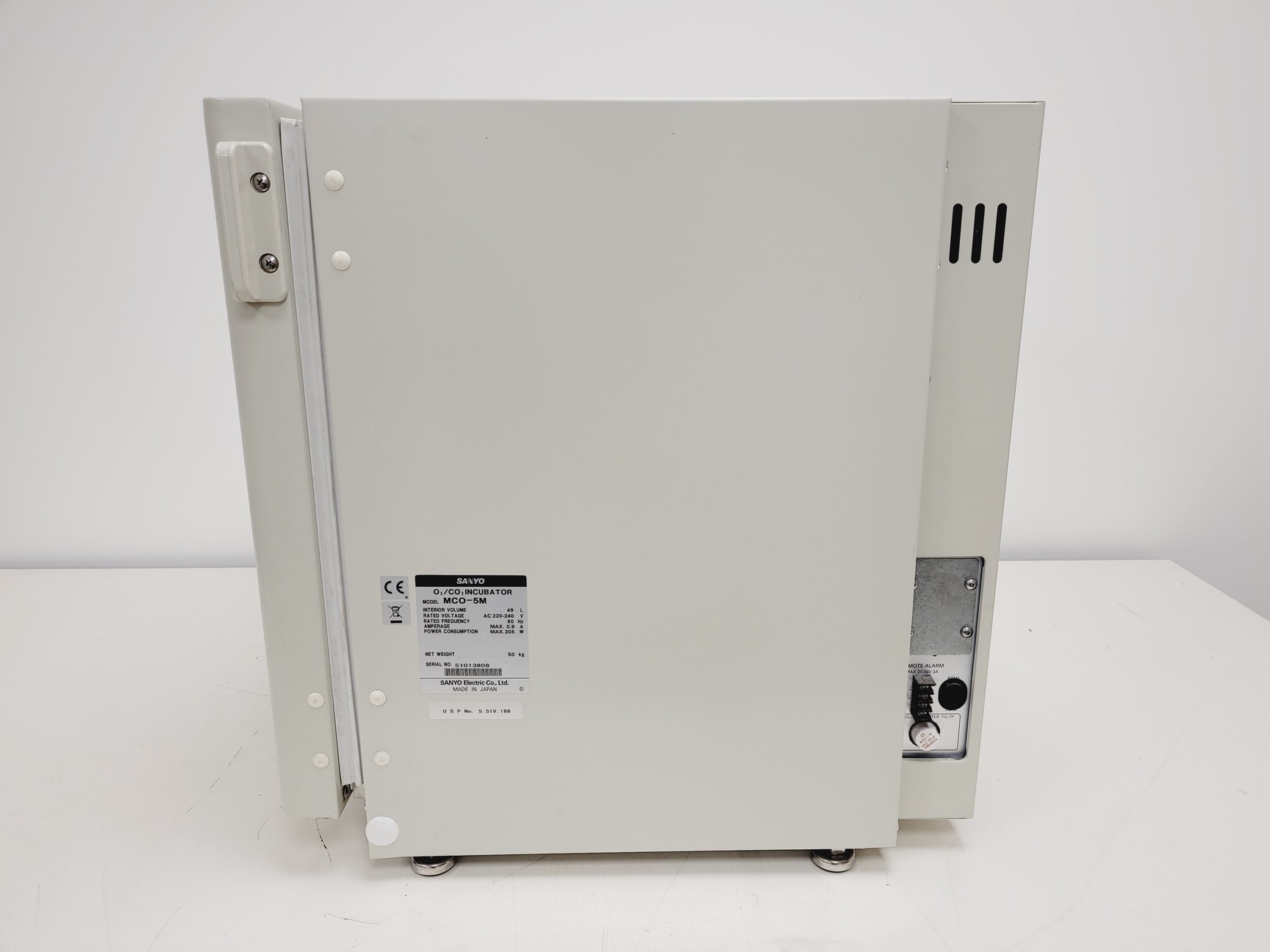 Image of Sanyo O2/CO2 Laboratory Incubator  Model - MCO-5M Lab
