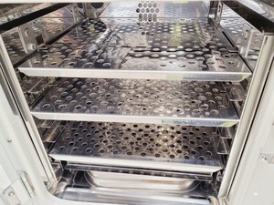 Thumbnail image of Sanyo O2/CO2 Laboratory Incubator  Model - MCO-5M Lab