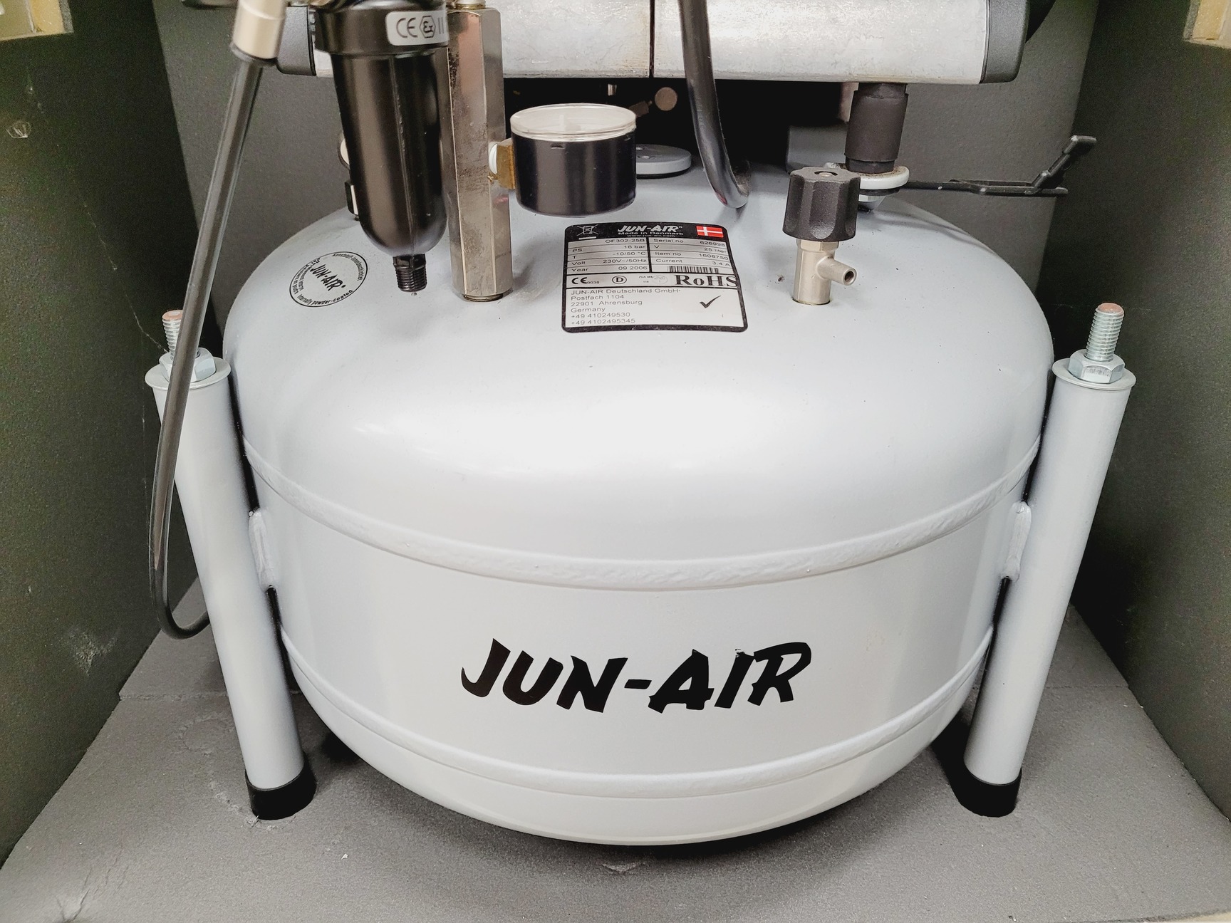 Image of Jun-Air Oil Free Air Compressor  OF302-25BS Lab