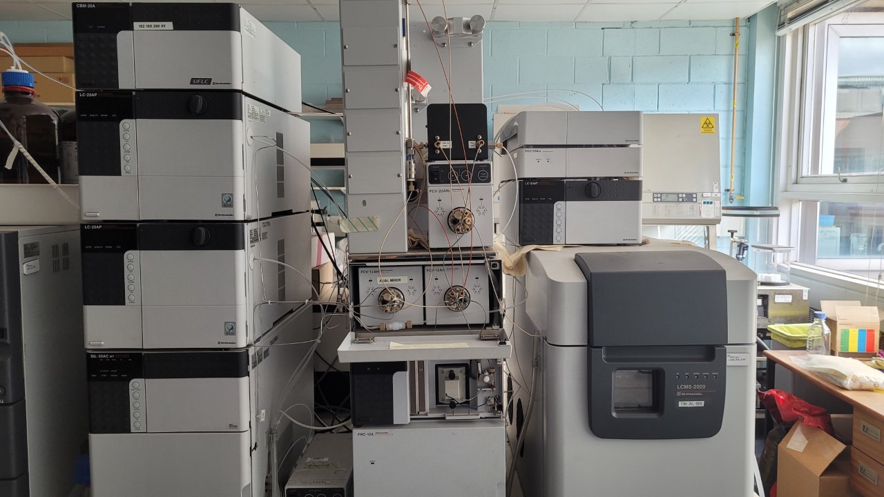 Shimadzu LCMS-2020 HPLC Mass Spectrometer System - LC-20AP, SIL-20AC ...