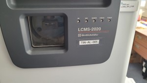 Thumbnail image of Shimadzu LCMS-2020 HPLC Mass Spectrometer System - LC-20AP, SIL-20AC, FCV-12AH 