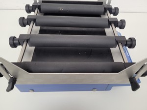 Thumbnail image of IKA Labortechnik KS125 Basic Laboratory Benchtop Platform Shaker Lab
