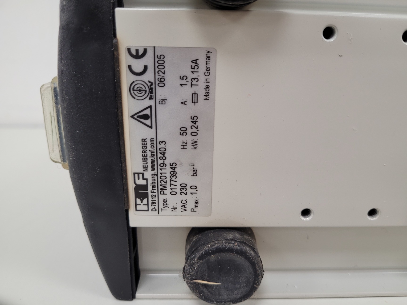 Image of KNF LAB LABOPORT Diaphragm Vacuum Pump  Type: PM20119-840.3 Lab