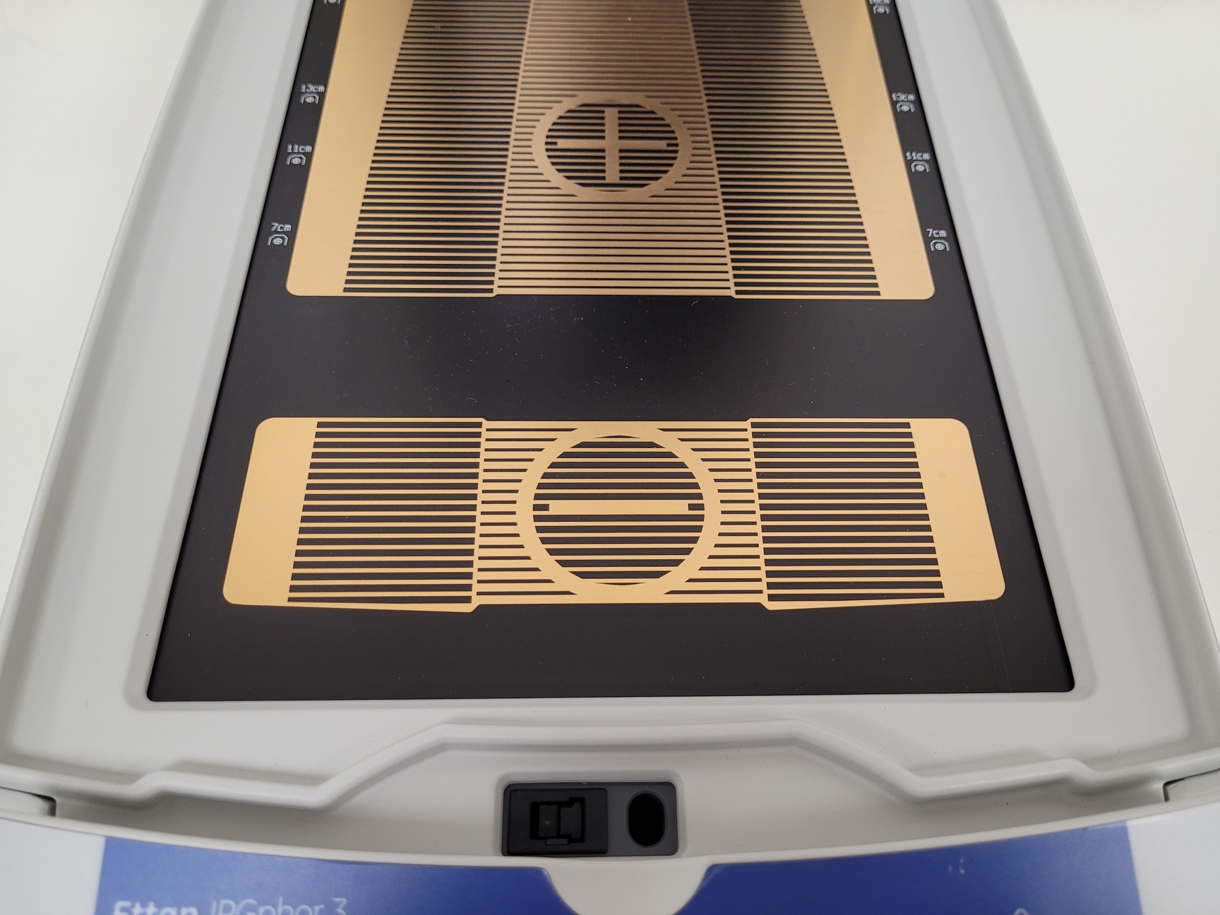 Image of GE Healthcare Ettan IPGphor 3 Isoelectric Focusing System IEF with Software Lab