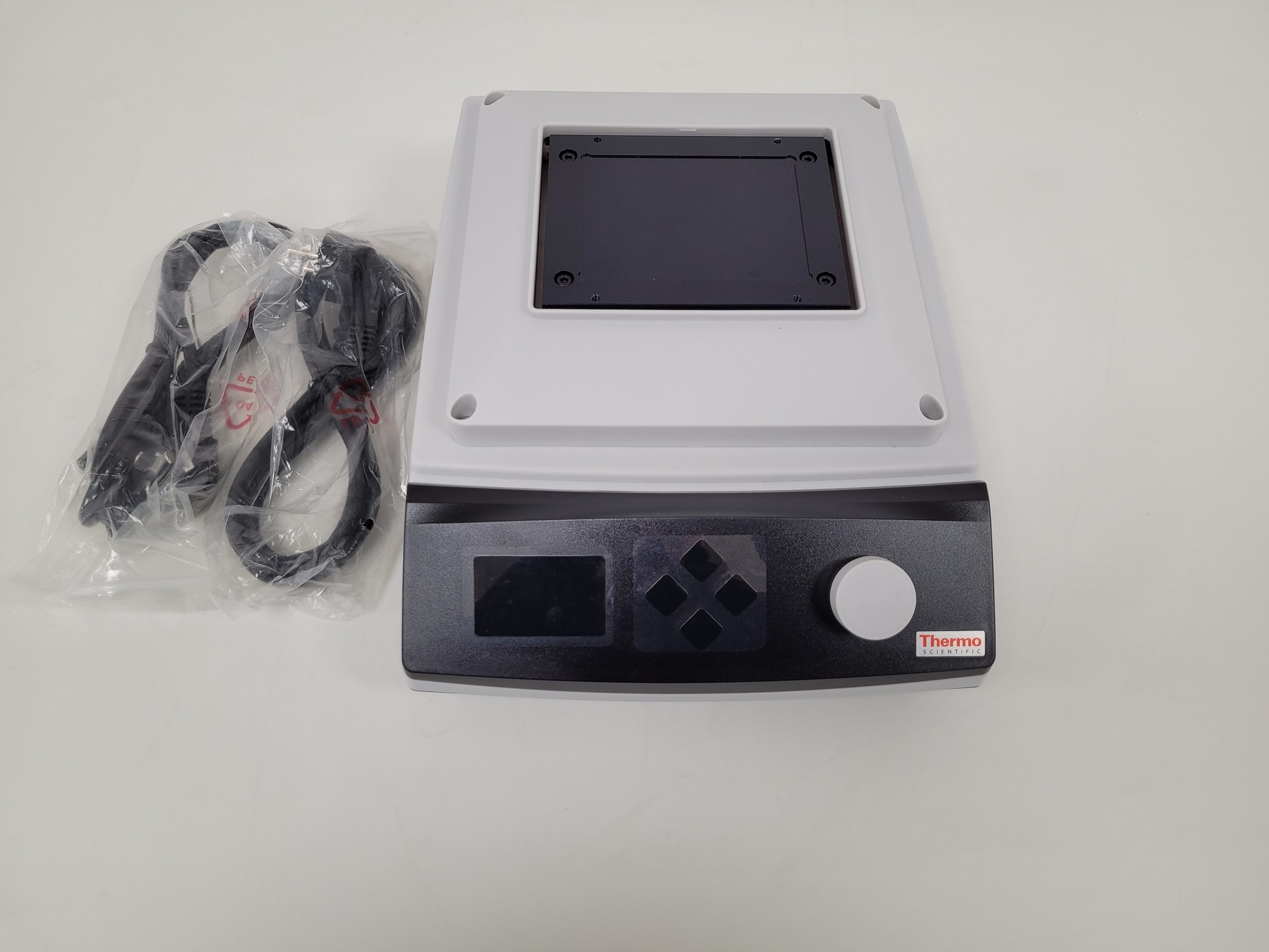 Image of Thermo Scientific Digital Shaking Drybath  Cat No 8888028 Lab