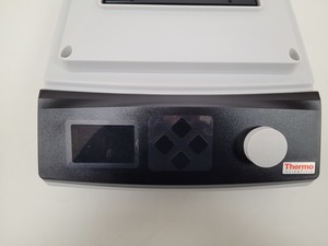 Thumbnail image of Thermo Scientific Digital Shaking Drybath  Cat No 8888028 Lab