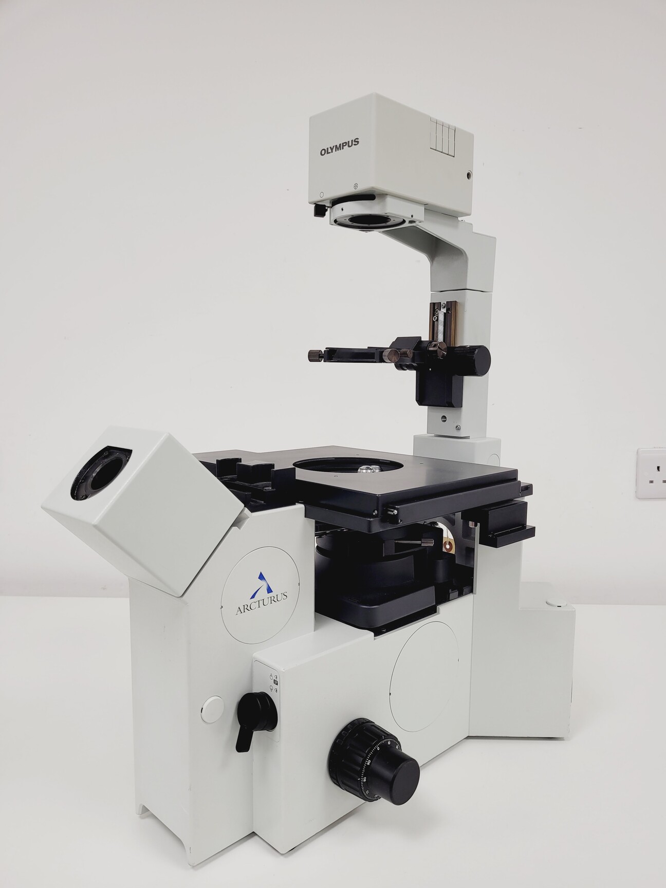 Image of Olympus IX50 Arcturus Inverted Microscope Body with 3 x Objectives & No Head