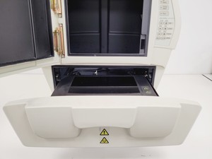 Thumbnail image of Bio-Rad Universal Hood II Gel Doc Imaging System (No Camera) Lab