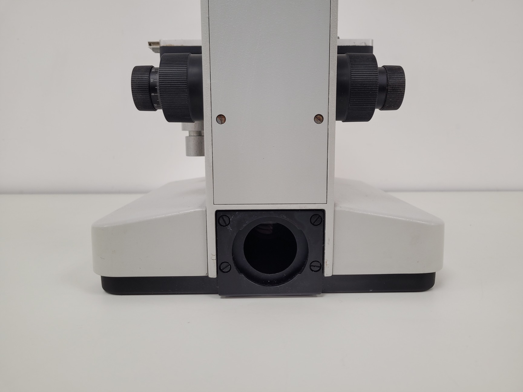 Image of Leitz Wetzlar Dialux 20 Trinocular Microscope with 4 x  NPL Fluotar Objectives 