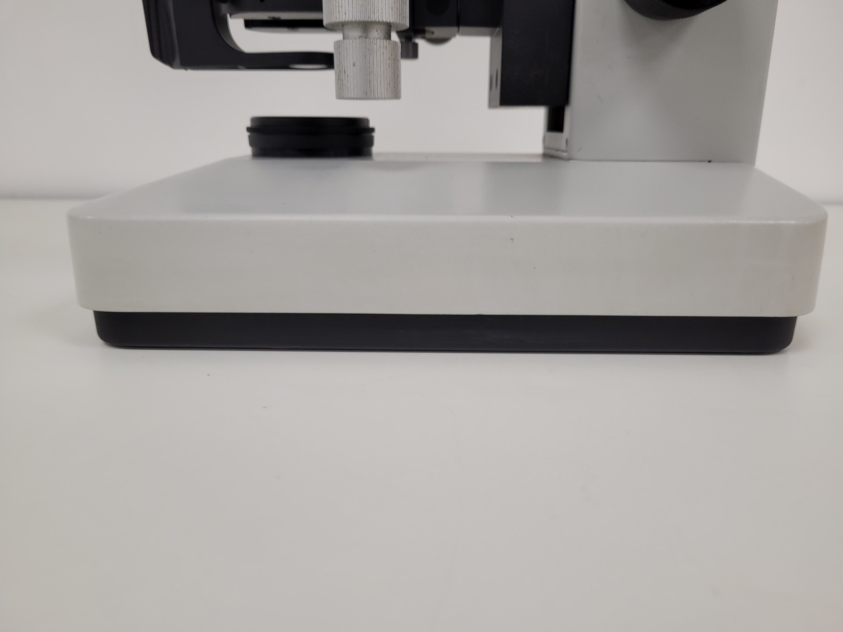 Image of Leitz Wetzlar Dialux 20 Trinocular Microscope with 4 x  NPL Fluotar Objectives 