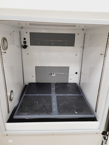 Thumbnail image of Eppendorf New Brunswick Innova 42R Incubator Shaker  Lab