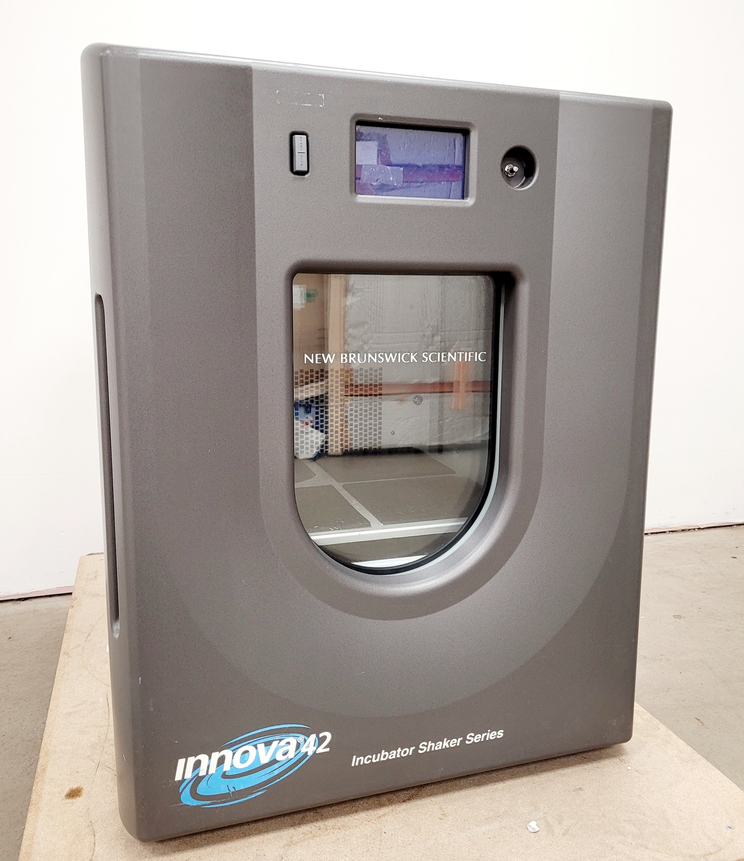 Image of Eppendorf New Brunswick Incubator Shaker  Model - Innova 42R Lab