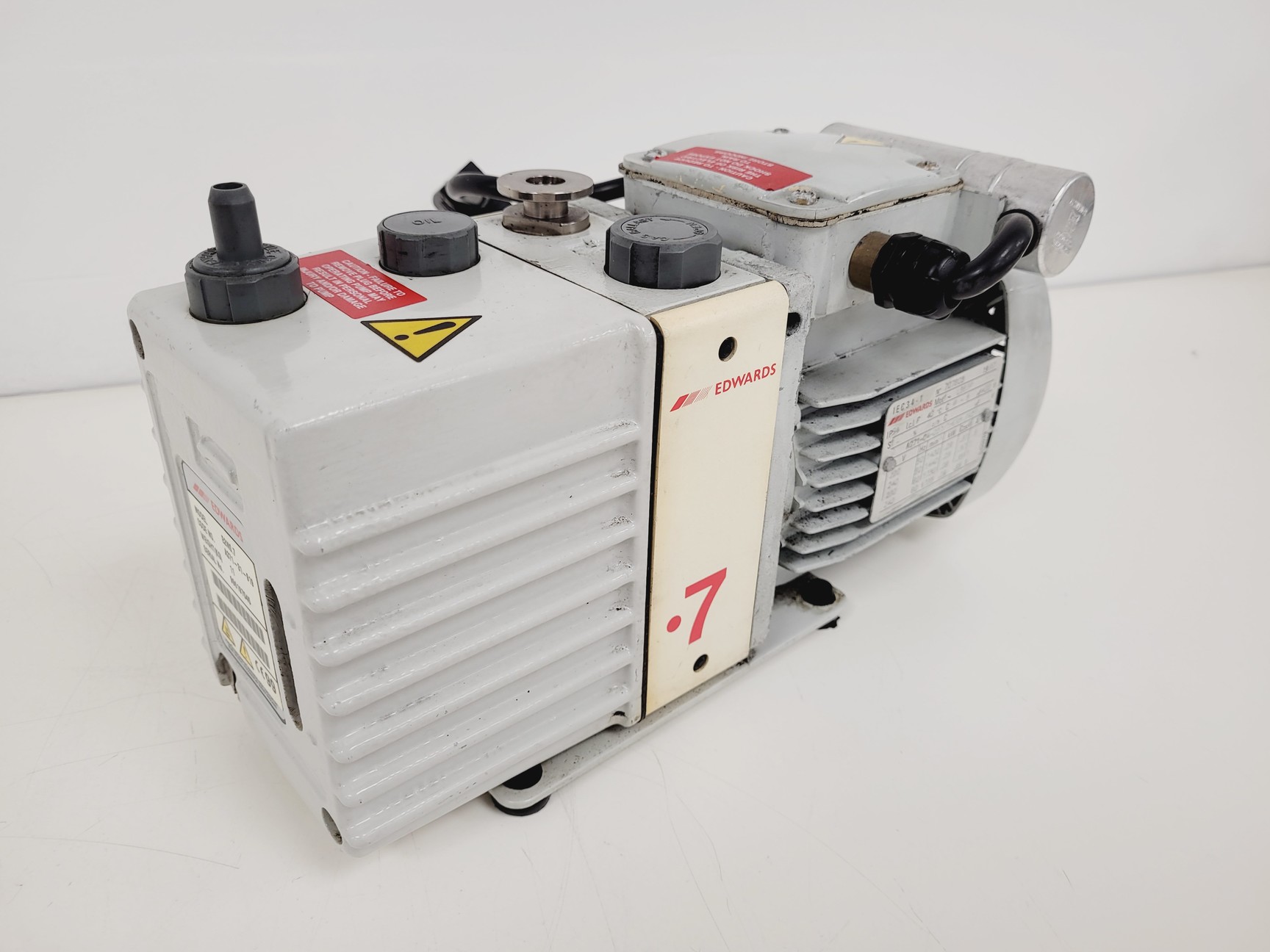 Image of Edwards 7 Rotary Vane Vacuum Pump  Model - E2M0.7 Lab