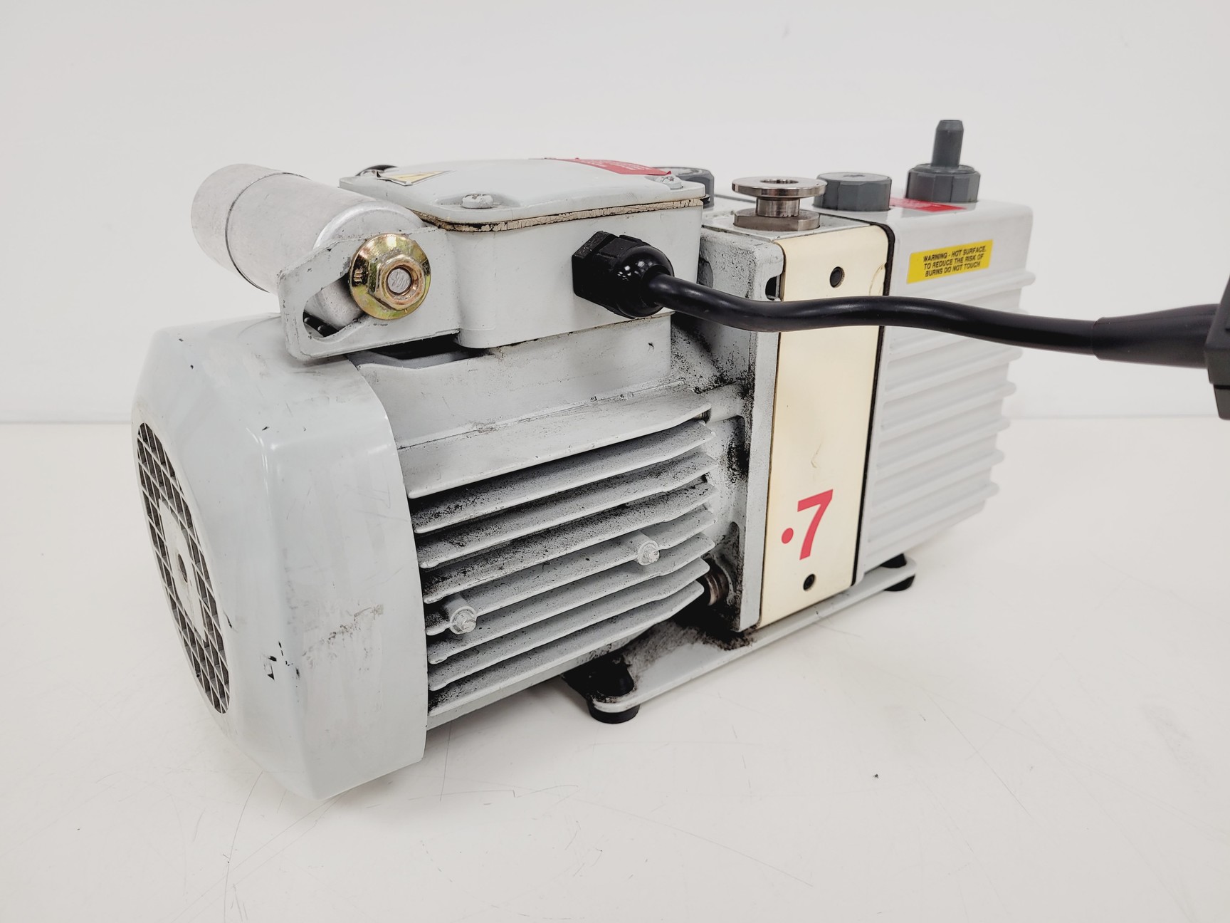 Image of Edwards 7 Rotary Vane Vacuum Pump  Model - E2M0.7 Lab